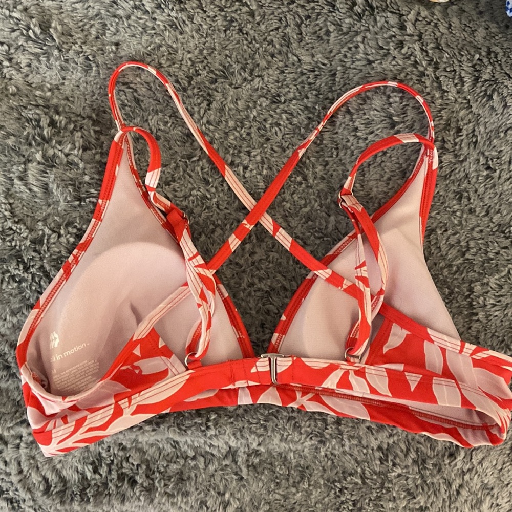 All in motion bikini top - Picture 2 of 3